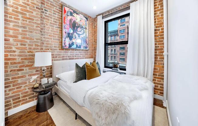 224 8 AVE