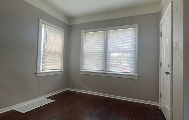 3 beds, 1 bath, $1,600