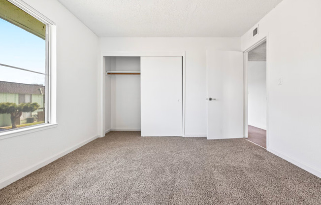 1 bed, 1 bath, 560 sqft, $1,400, Unit 1324-100