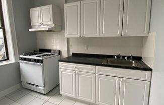 1 bed, 1 bath, $1,600, Unit 14