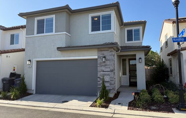 Two story home in north Turlock built in 2023!