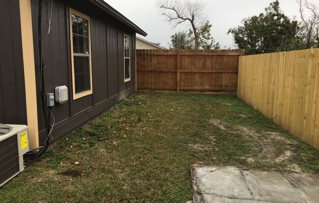 3 beds, 2 baths, $1,650