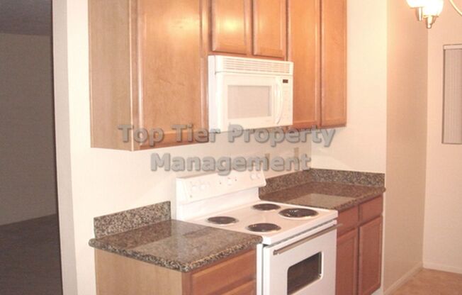 ****Charming 1 bed /1 bath Condo - Granite Counters, Pool, Gym, and more!  Available 09/20***