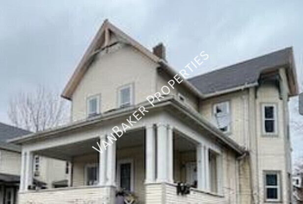 233 CROSBY
