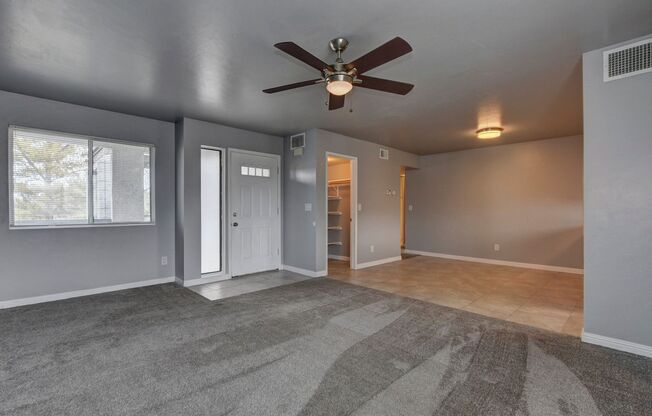 3 Bedroom, 2.5 Bathroom Condo for Rent!