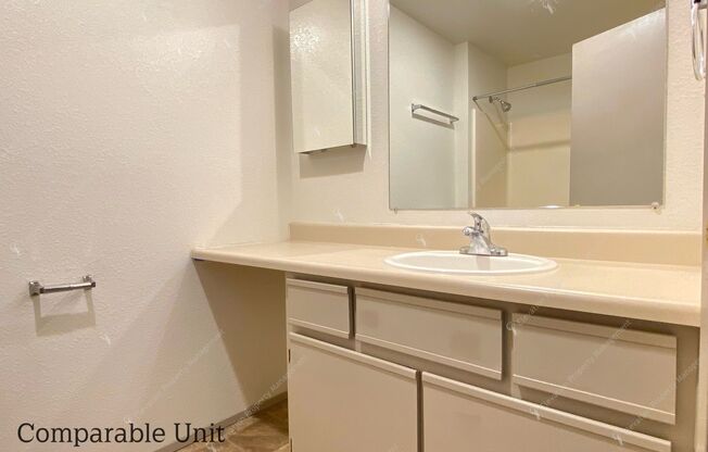 2 beds, 1.5 baths, 918 sqft, $1,650, Unit Unit 3