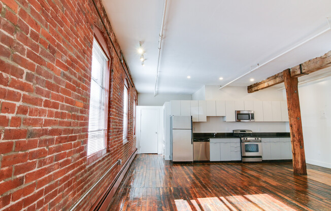 Studio, 1 bath, 650 sqft, $3,000, Unit W105