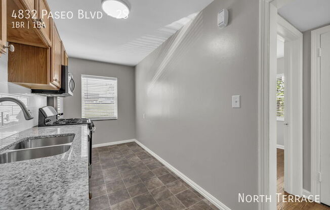 4832 PASEO BLVD