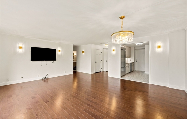 19 CHAUNCY ST