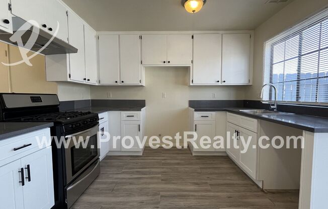 2 beds, 1.5 baths, $1,595