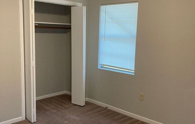 3 beds, 2 baths, $1,500