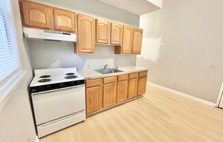 Studio, 1 bath, $850, Unit 1728-02