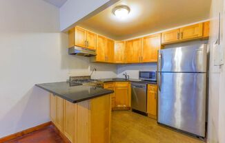 577 Warren LLC
