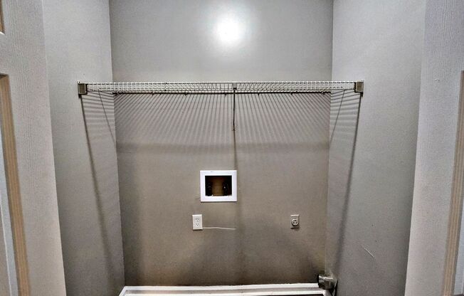 Townhouse Apartment 2BR/2.5BA SW Decatur