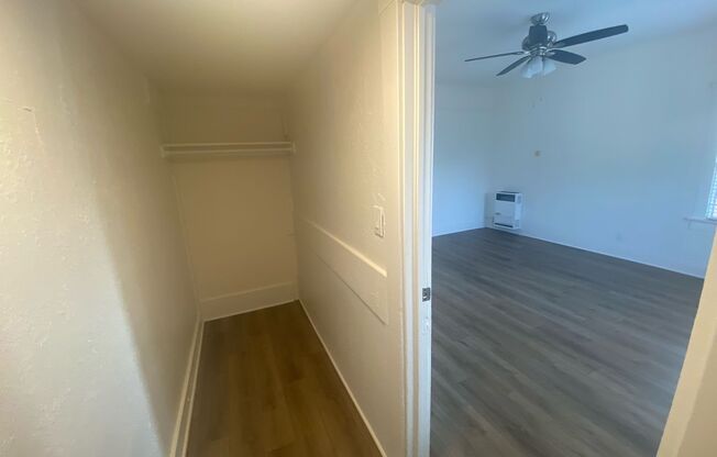 Studio, 1 bath, 400 sqft, $1,495, Unit 1516-30