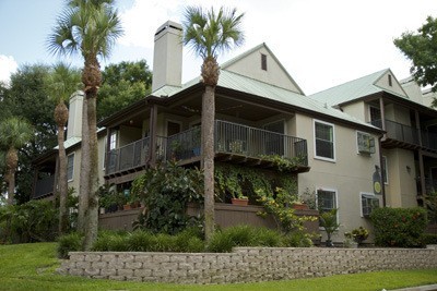 1 Bedroom / 1 Bath Condo in Gated Community, Available Now!
