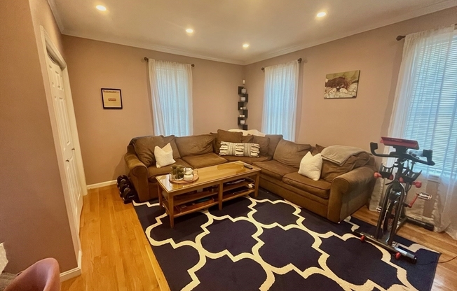 12 PARKER HL
