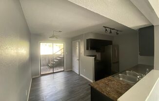 2 beds, 1.5 baths, $850