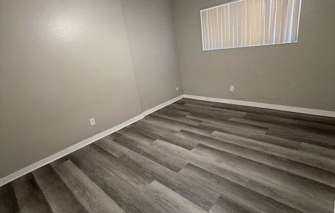 3101 Quartz Ln
