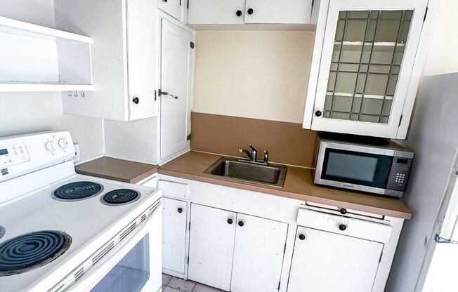 1 bed, 1 bath, 590 sqft, $2,225, Unit 09