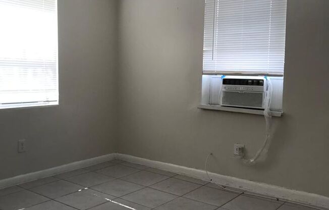 1 bed, 1 bath, 630 sqft, $1,400, Unit 5250-17