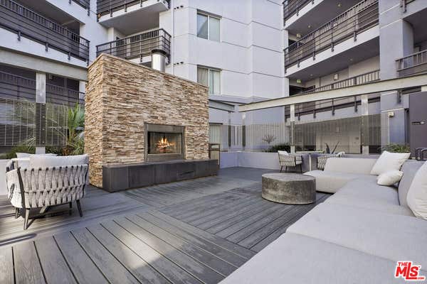 2 beds, 2 baths, 1,290 sqft, $3,700, Unit 439