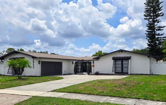 Fully Renovated 4 Bed/ 2.5 Bath Home in Winter Park Pines!