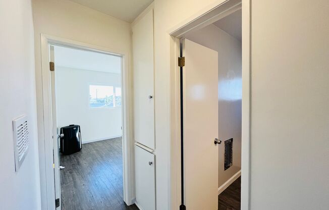 2 beds, 1 bath, $2,495, Unit 5