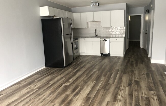 1 bed, 1 bath, 602 sqft, $2,200, Unit L12