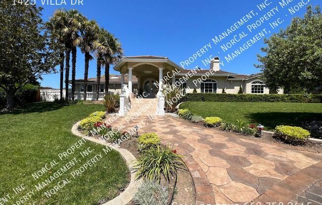 1425 VILLA DR