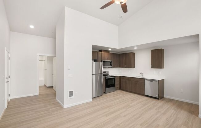 1 bed, 1 bath, 688 sqft, $1,295