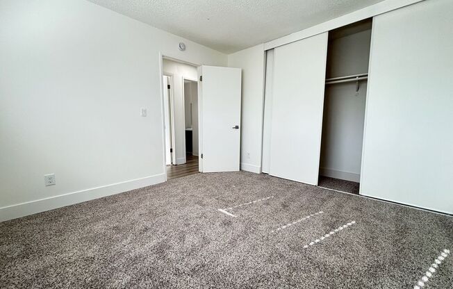 2 beds, 1 bath, 700 sqft, $1,335, Unit 06