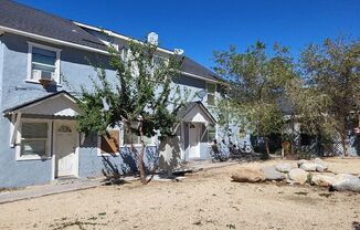 747 Willow St Unit 2 - Remodeled 1 Bedroom Apartment off Wells Ave - Available May 1st