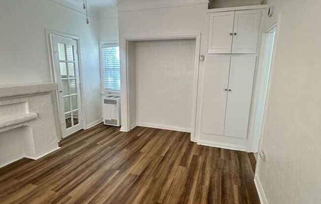 715 E 5th Street