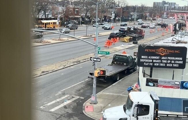 3 beds, 1 bath, $3,454, Unit 3