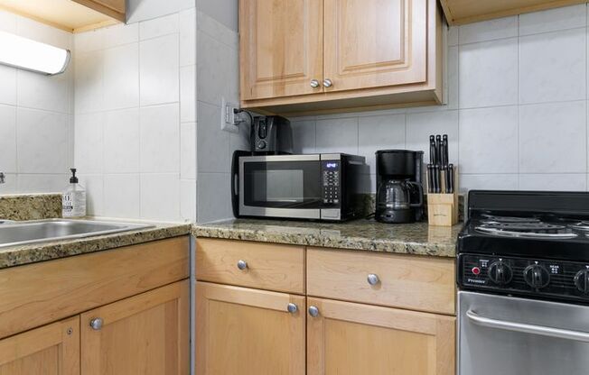 1 bed, 1 bath, 408 sqft, $1,775, Unit 208