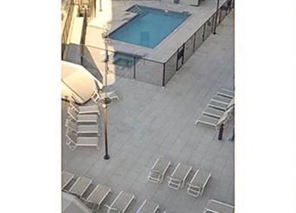 2 beds, 1 bath, 885 sqft, $4,100, Unit 409