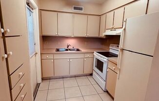 2 beds, 1 bath, $1,400