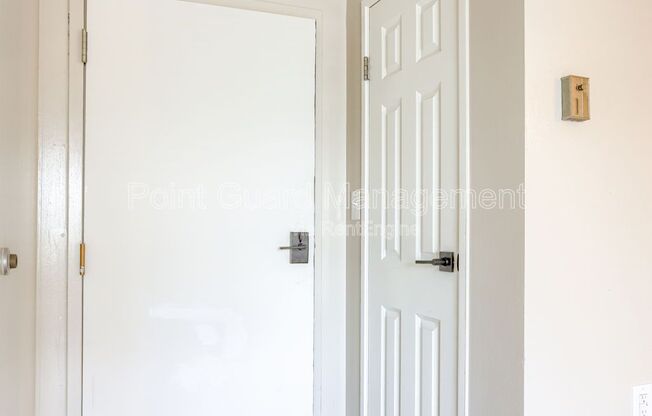 Studio, 1 bath, 329 sqft, $695, Unit 529