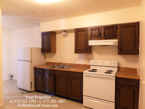 2 beds, 1 bath, 748 sqft, $795, Unit 1