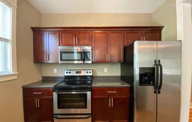 2 beds, 2 baths, $1,800, Unit Unit 1