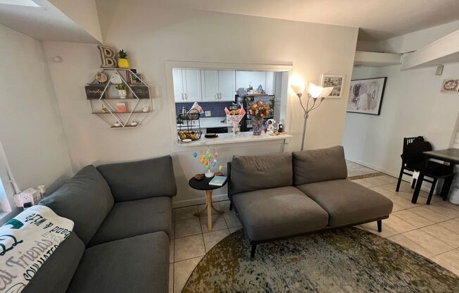 275 Maple Ave