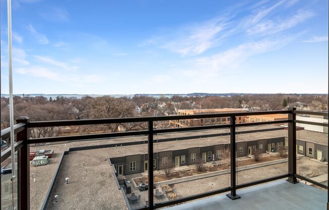 1 bed, 1 bath, 586 sqft, $1,835, Unit 0701