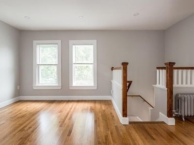 89 LAWRENCE ST