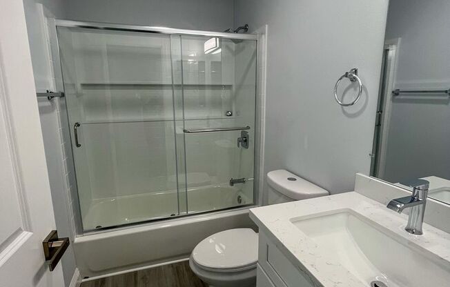 1 bed, 1 bath, 550 sqft, $2,050, Unit C-133