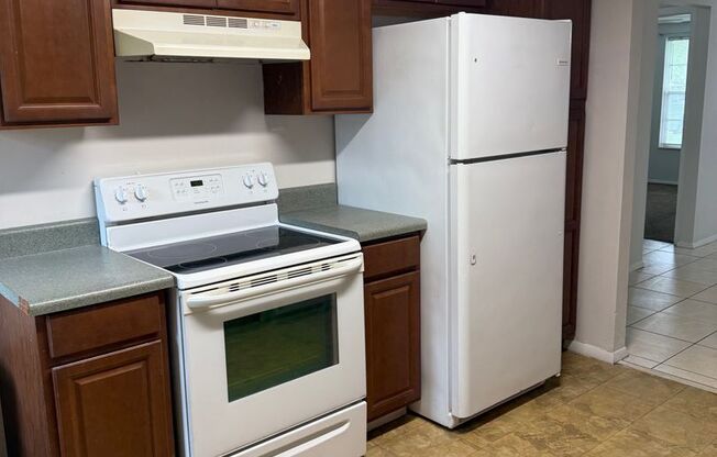 Nice 2/1 locted in Orange Park