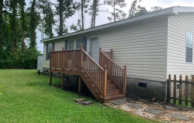 3 Bedroom Home Close to Cherry Point Base