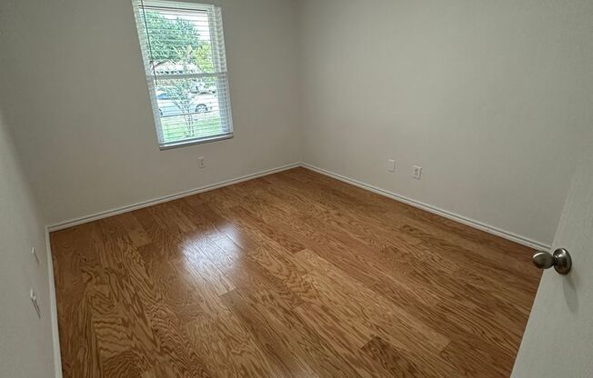 Charming 4 bedroom in the heart of Leander - Available early August!