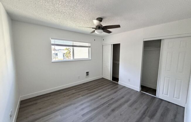 2 beds, 1 bath, 890 sqft, $1,595, Unit 15