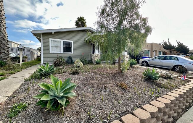 Classic San Diego Home in Park-like Setting